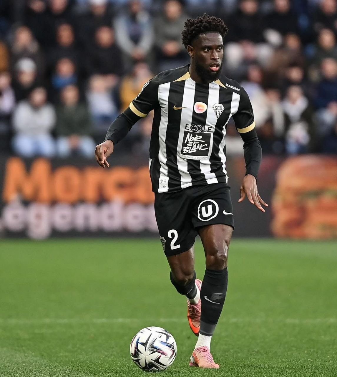 You are currently viewing Football Expatrié! L’international haïtien, Carlens Arcus figure dans le XI TYPE de la 20e journée de la Ligue 1.