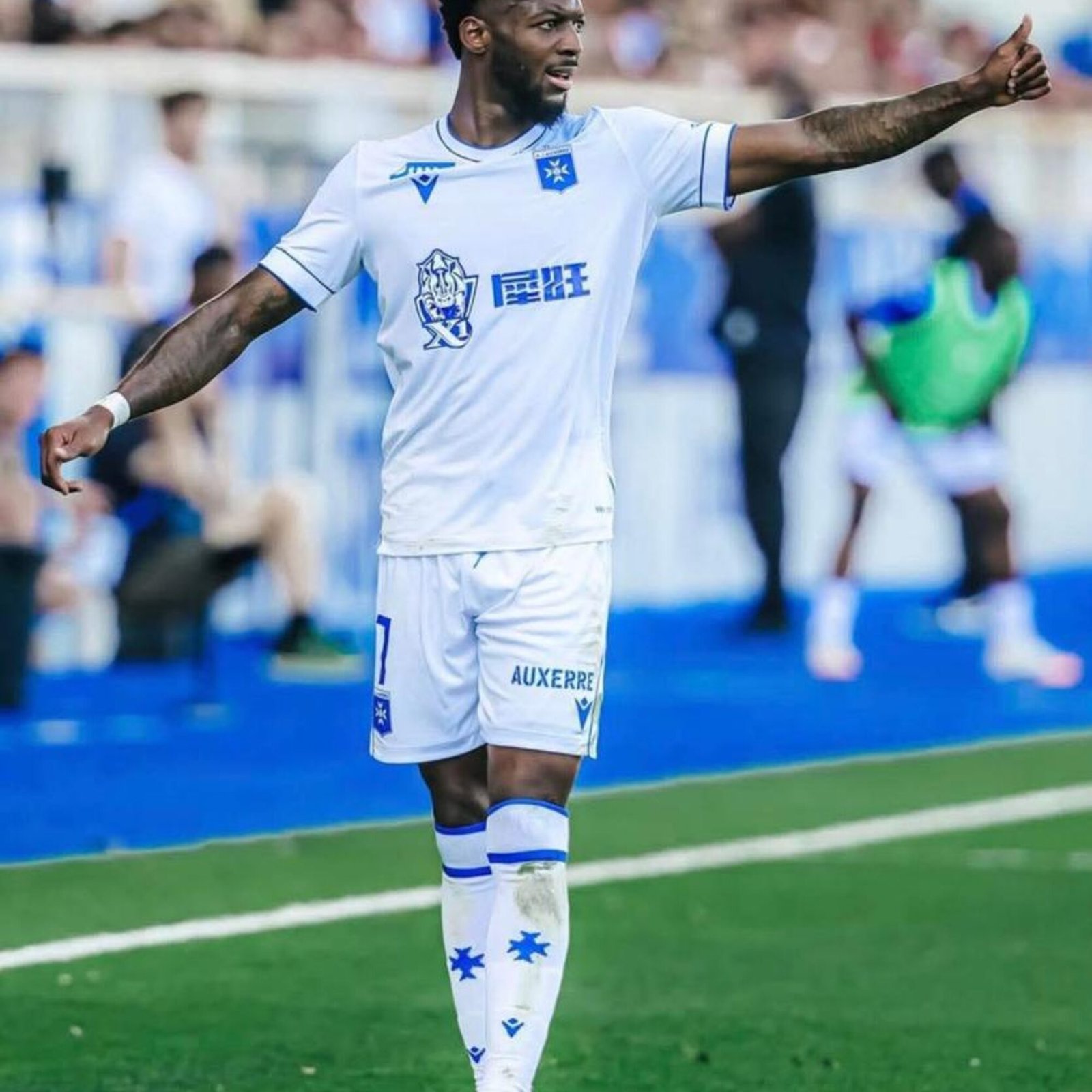 Foot Expatriés, Ligue 1 : Le milieu haïtien, Josué Casimir s’est offert son premier but de la saison avec l’AJ Auxerre ce dimanche!